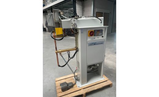 Puntlasmachine Tecna 4625N